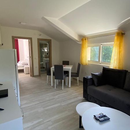 Apartments Two Olives Kotor Exterior photo